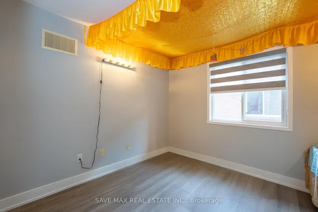 Additional image 31 of 100 Crown Victoria Dr