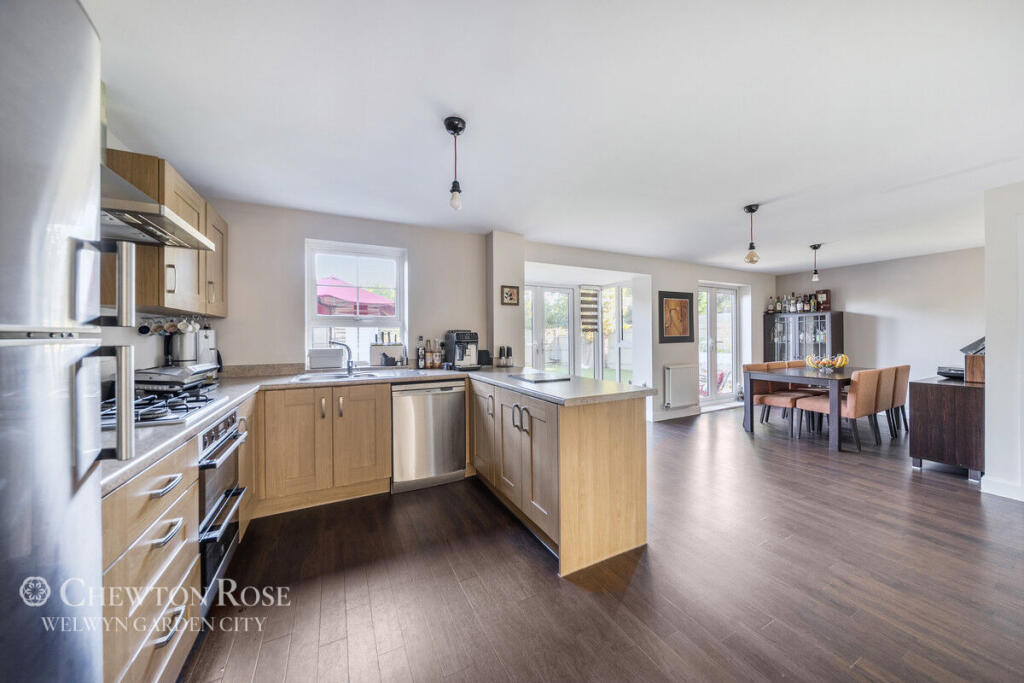 Additional image 32 of Peregrine Way, HATFIELD