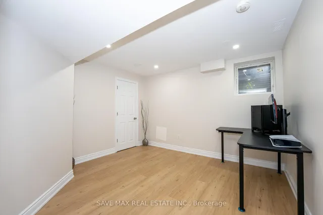 Additional image 39 of 100 Crown Victoria Dr