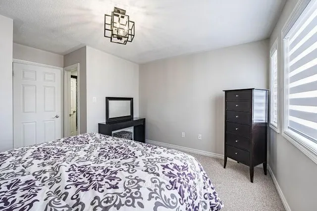 Additional image 29 of 65 Spadina Rd