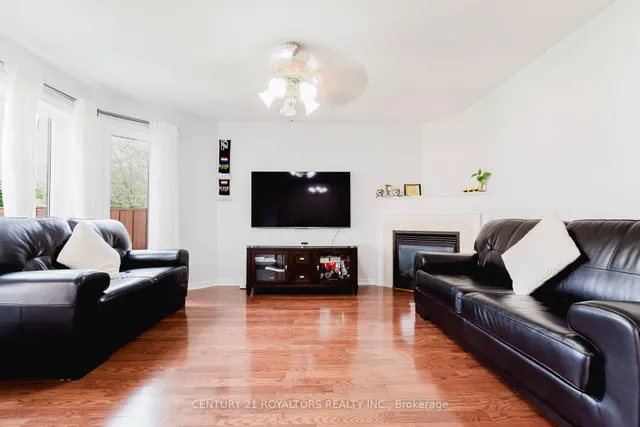 Additional image 13 of 19 OXTAIL Lane