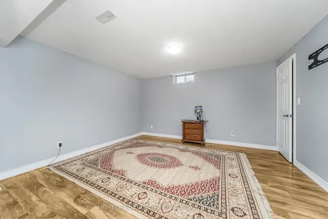 Additional image 42 of 17 Siesta Crt