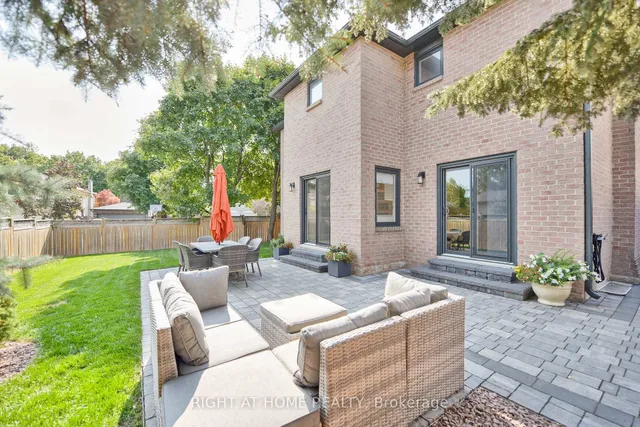 Additional image 43 of 1517 Queensbury Cres