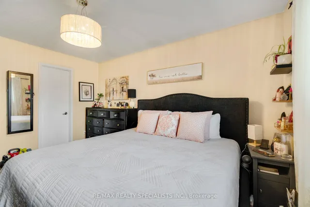 Additional image 18 of 8 Malcolm Cres