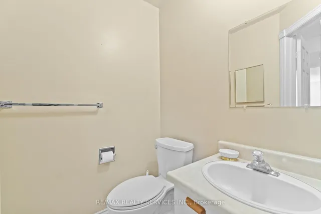 Additional image 25 of 67 Wildercroft Ave