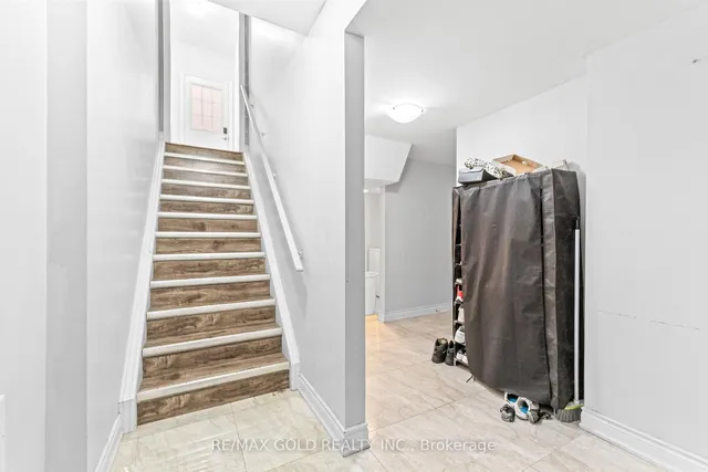 Additional image 35 of 19 Martin Byrne Dr