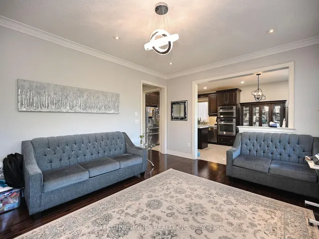 Additional image 15 of 55 Apple Valley Way