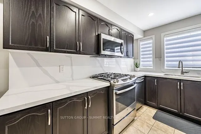 Additional image 8 of 65 Spadina Rd