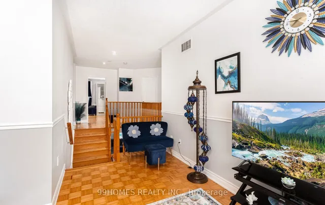 Additional image 28 of 5 Farthingale Cres