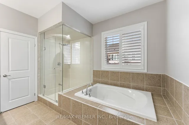 Additional image 30 of 71 Hoey Cres