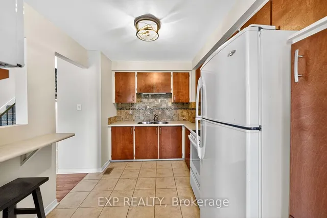 Additional image 17 of 32 Collins Cres