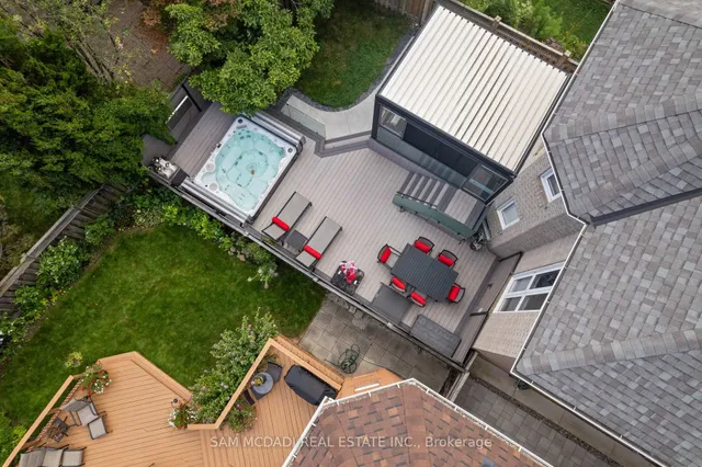 Additional image 45 of 385 Turnberry Cres