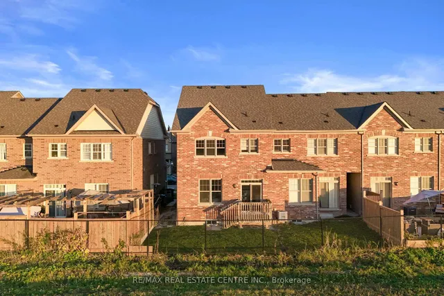 Additional image 27 of 18 Hogan Manor Dr