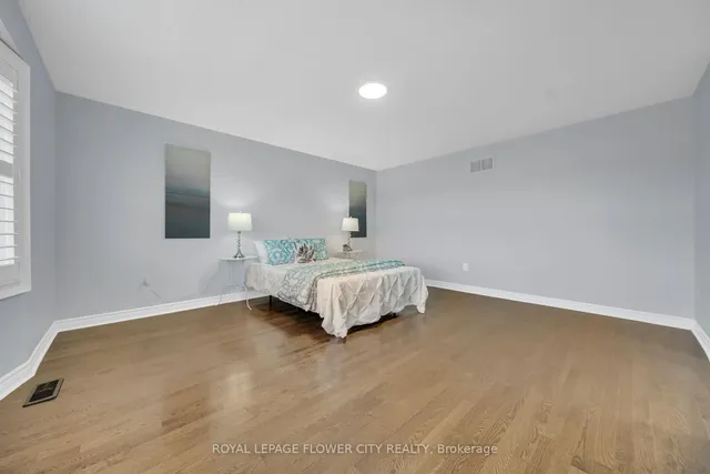 Additional image 24 of 44 YOUNG GARDEN Cres