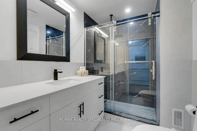 Additional image 34 of 7 NEWINGTON Cres