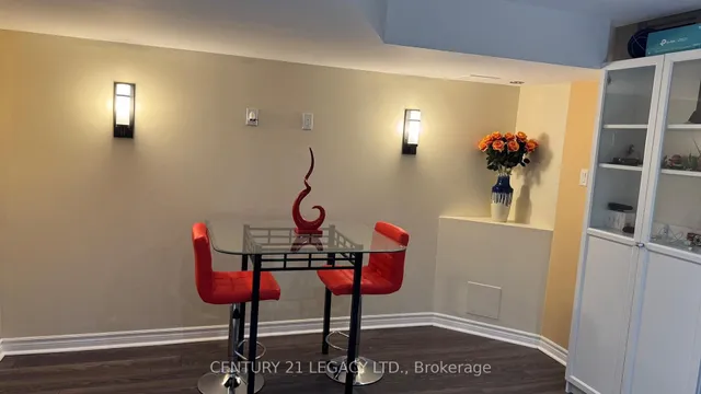 Additional image 35 of 674 Coach Dr