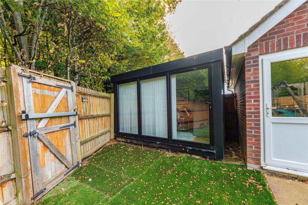 Additional image 26 of Elderberry Close, Bricket Wood, St. Albans, Hertfordshire, AL2