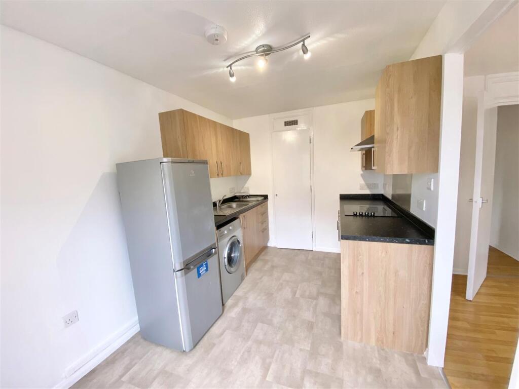 Additional image 5 of Chantry Court, Woods Avenue, Hatfield