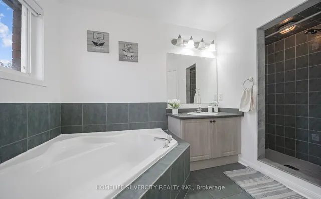 Additional image 32 of 56 Cadillac Cres