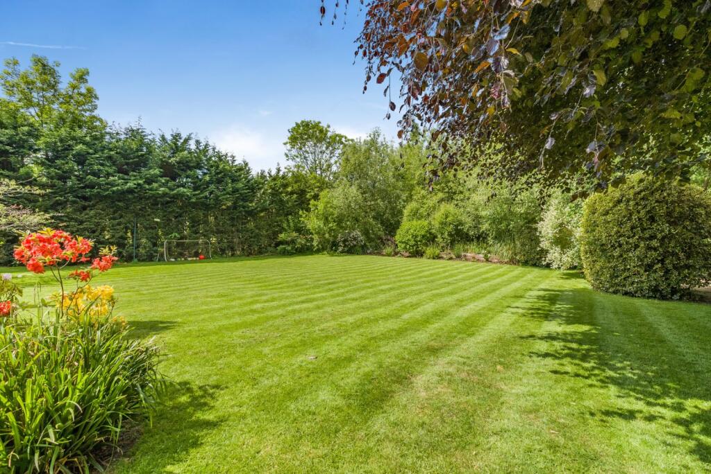 Additional image 24 of Radlett Road, Frogmore, St. Albans, Hertfordshire