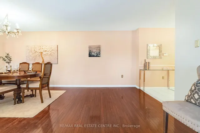 Additional image 7 of 20 Cherrytree Dr Unit 802