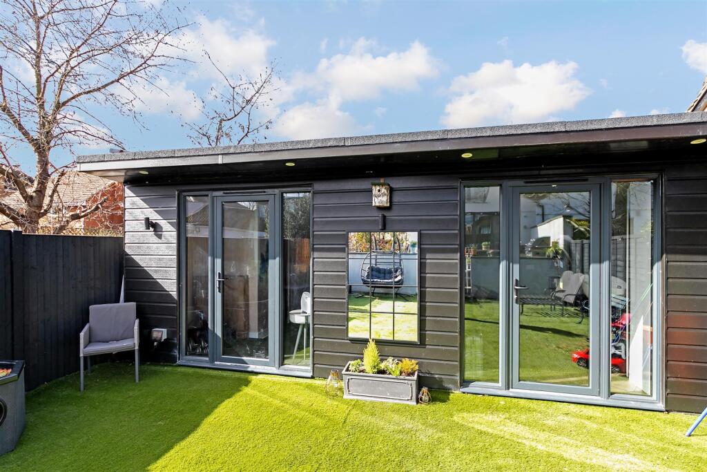 Additional image 19 of Watford Road, Chiswell Green, St. Albans