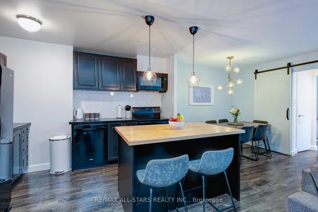 Additional image 7 of 1624 Bloor St Unit 61