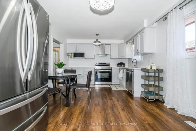 Additional image 17 of 3562 Laddie Cres