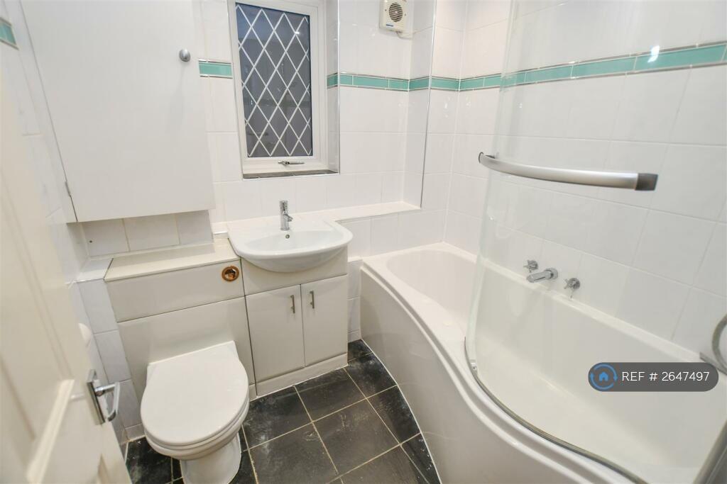 Additional image 6 of St Annes Road, London Colney, AL2