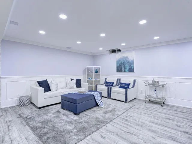 Additional image 34 of 77 Links Lane