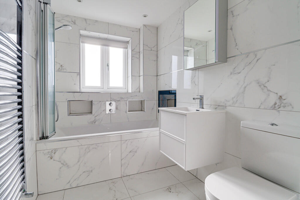 Additional image 5 of Martyr Close, St Albans, AL1