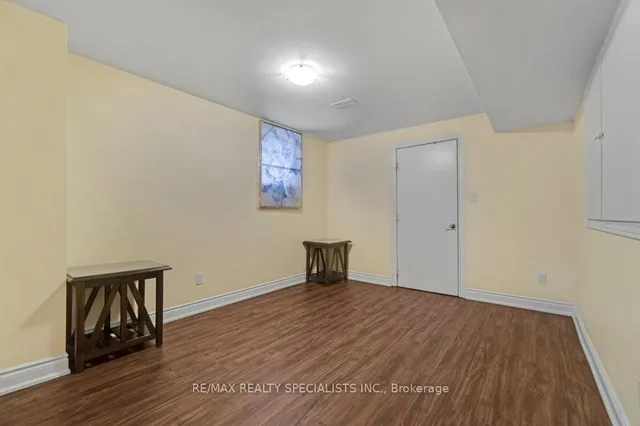 Additional image 40 of 7 NEWINGTON Cres