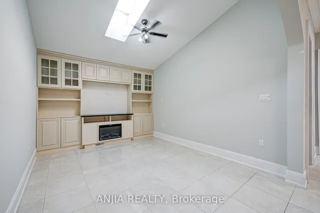 Additional image 29 of 44 Bellini Ave