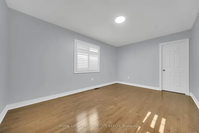 Additional image 29 of 44 YOUNG GARDEN Cres