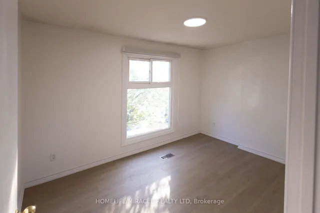 Additional image 16 of 8 Grand Valley Dr