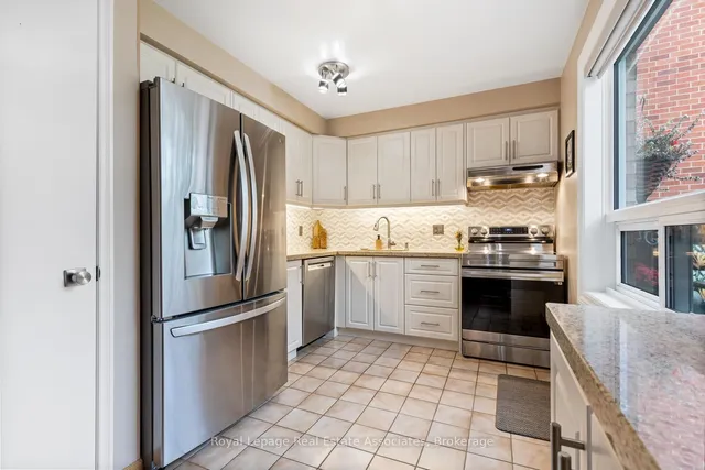 Additional image 12 of 449 Mallorytown Ave