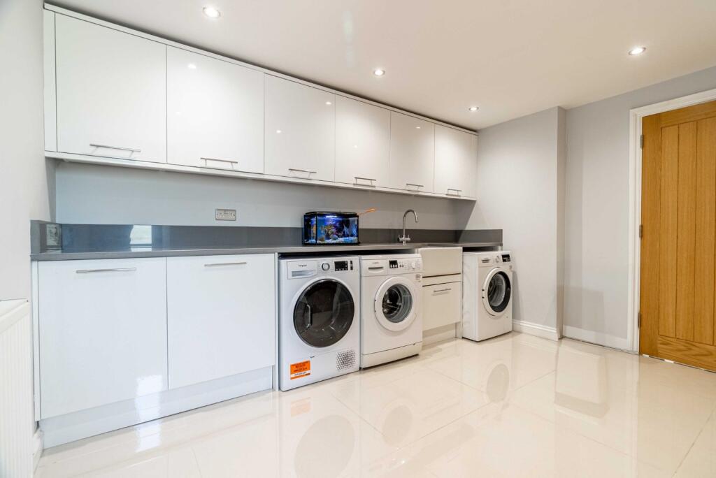 Additional image 12 of Napsbury Lane, St. Albans, Hertfordshire, AL1