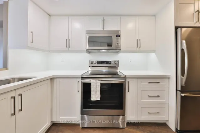 Additional image 14 of 1230 Marlborough Crt Unit 305