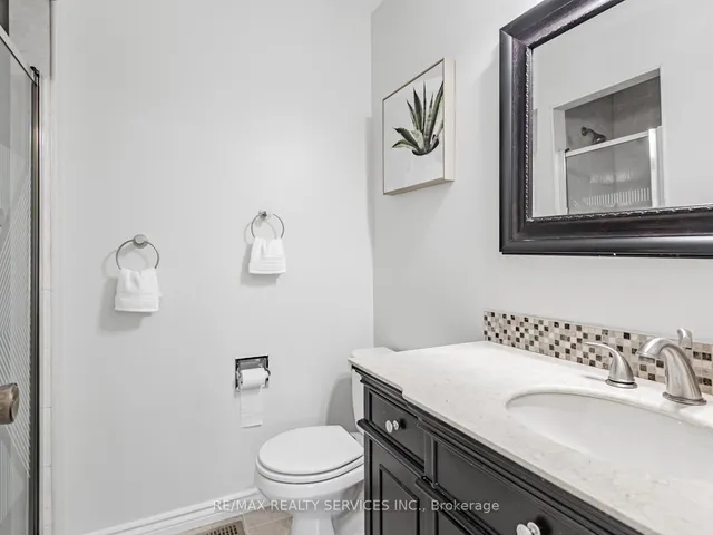 Additional image 33 of 16 Marchmount Cres