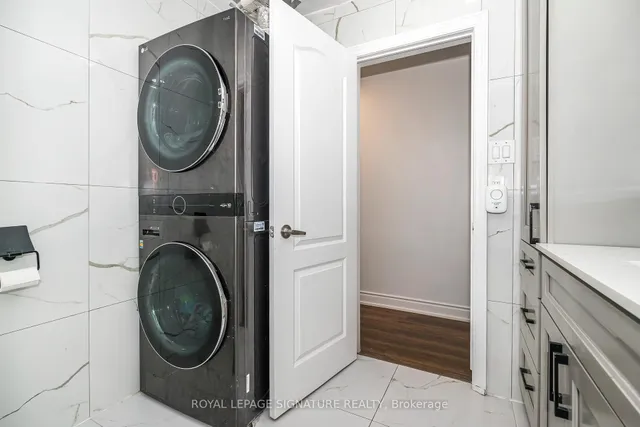 Additional image 26 of 3562 Laddie Cres