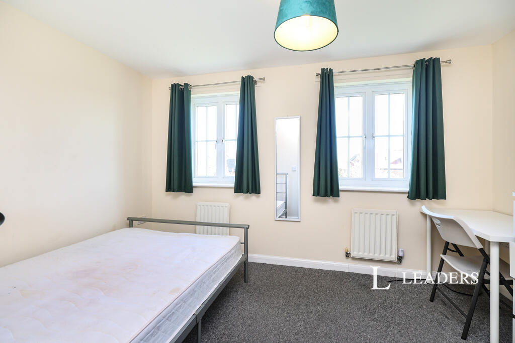 Additional image 3 of Chipmunk Chase