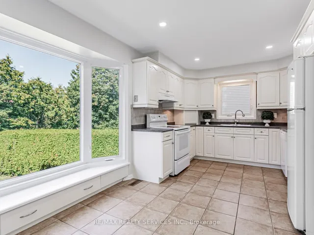 Additional image 18 of 16 Marchmount Cres