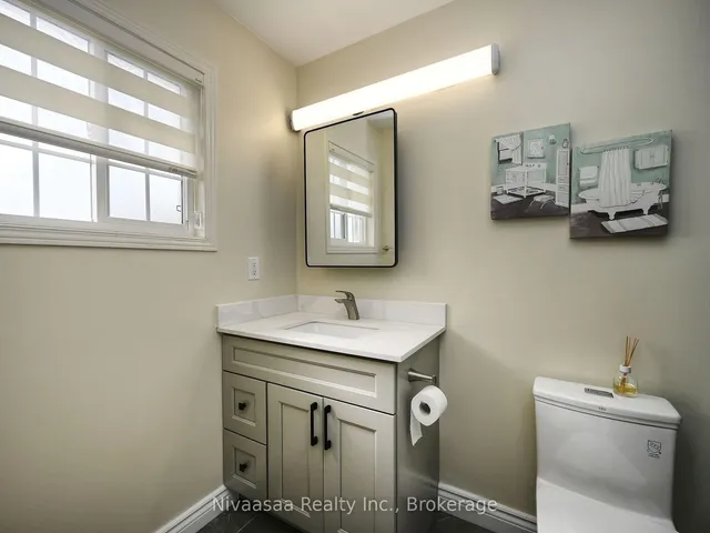 Additional image 20 of 38 Amethyst Circ