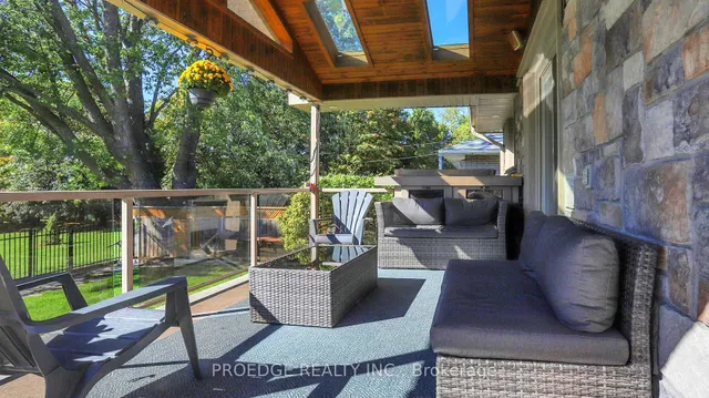 Additional image 31 of 262 Randall Cres
