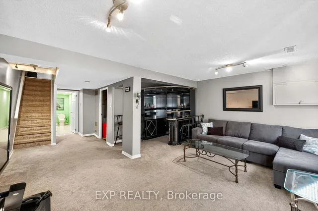 Additional image 31 of 32 Collins Cres