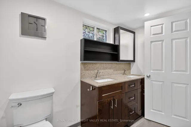Additional image 40 of 23 Caldwell Cres