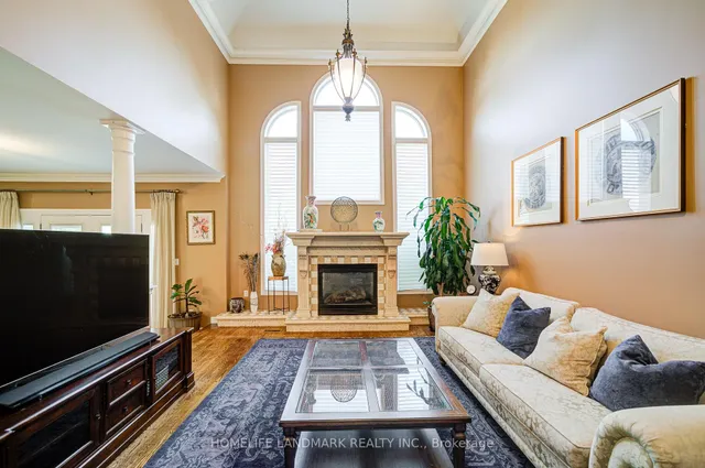 Additional image 38 of 1388 Pinery Cres