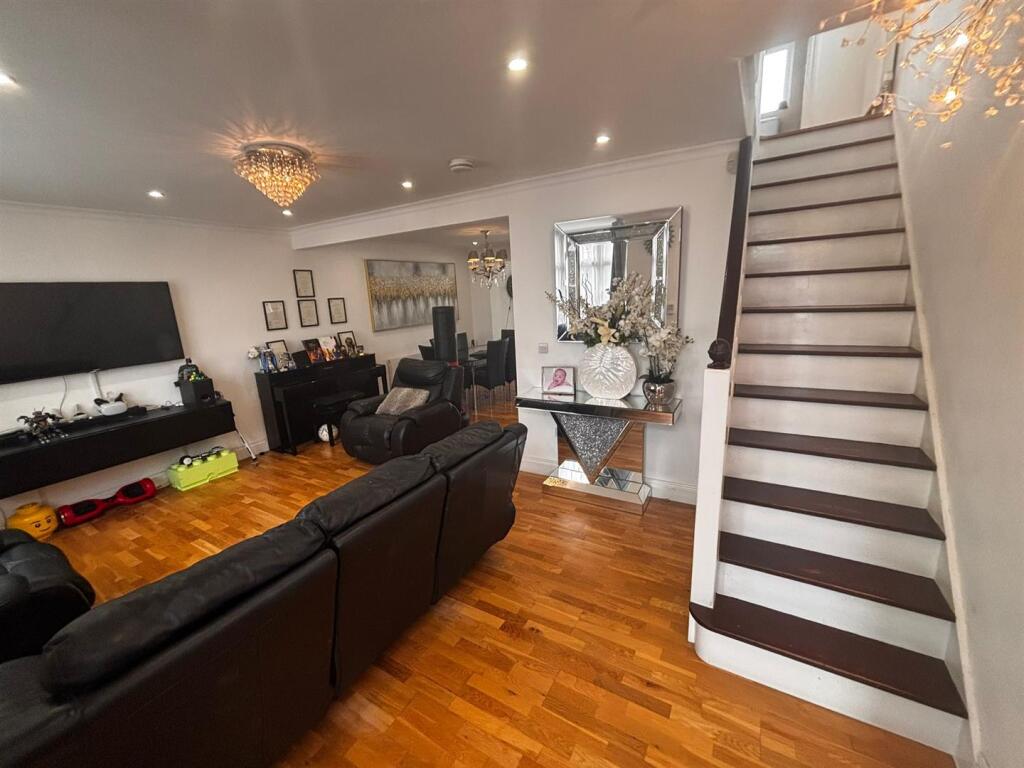 Additional image 6 of Heathcote Avenue, Hatfield