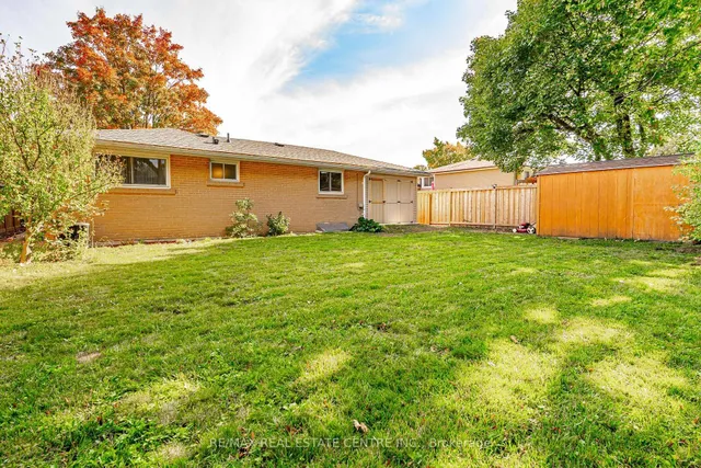 Additional image 37 of 23 Bedford Cres