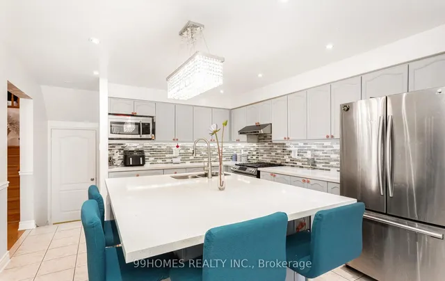 Additional image 18 of 5 Farthingale Cres